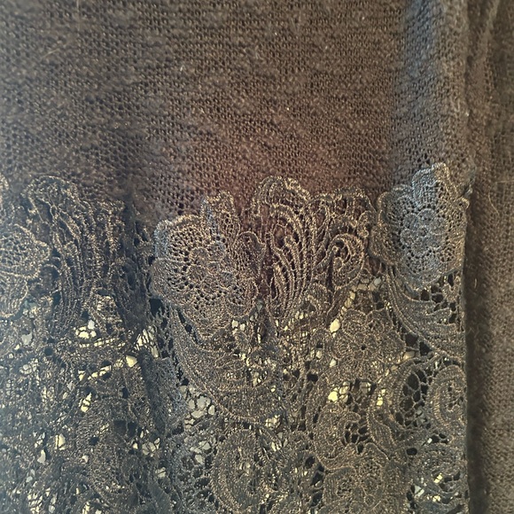 Black sexy sweater with fringes - Picture 3 of 4